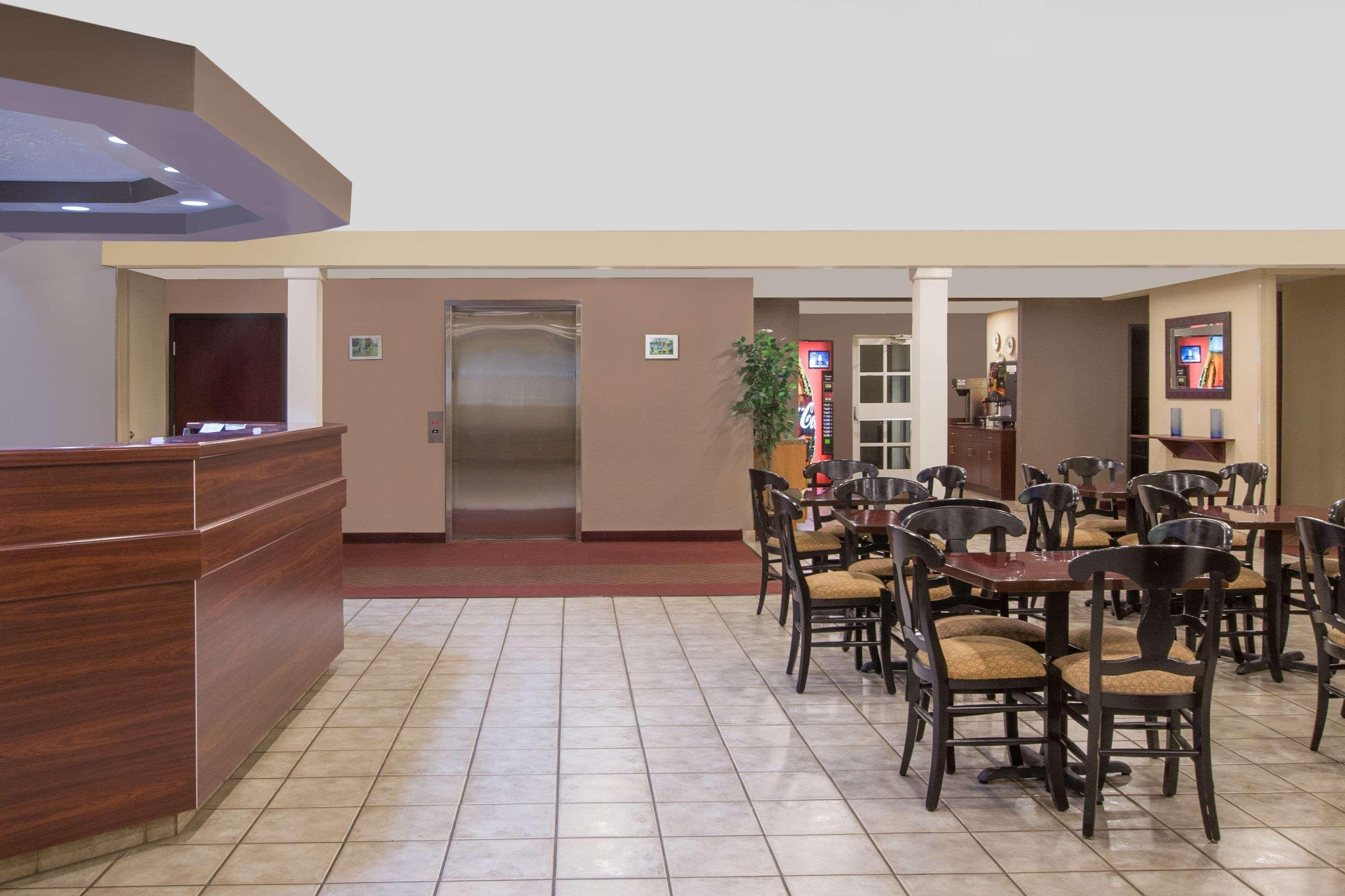 Microtel Inn & Suites - Meridian Ngoại thất bức ảnh
